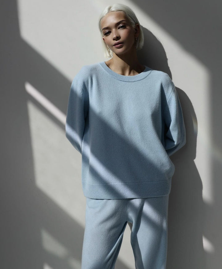 Elegantní Měkký Svetr