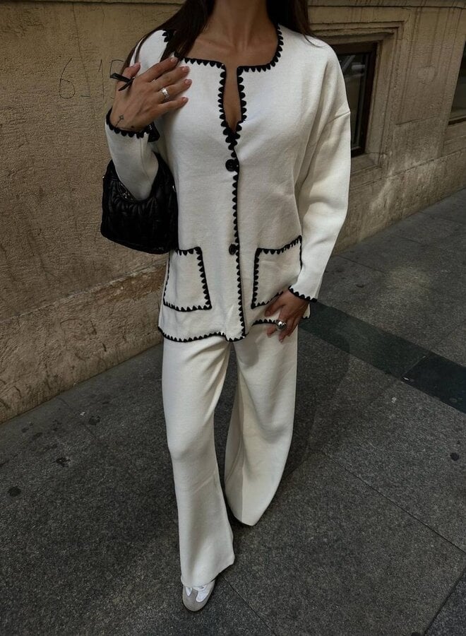 Elegantní pletený komplet