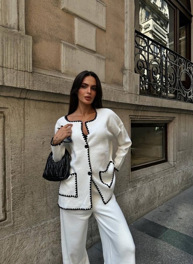 Elegantní pletený komplet