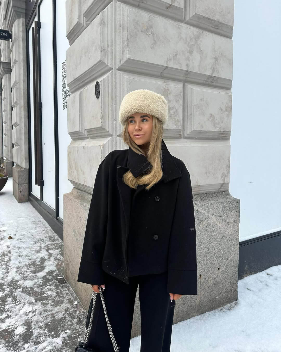 Elegantní bunda s stojáčkem