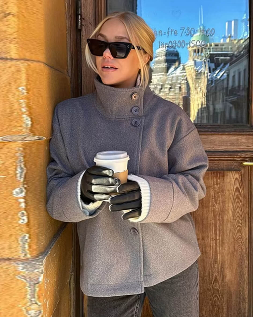 Elegantní bunda s stojáčkem